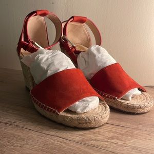 Vince Camuto sandals / wedges / espadrilles size 8 worn once rusty orange colour